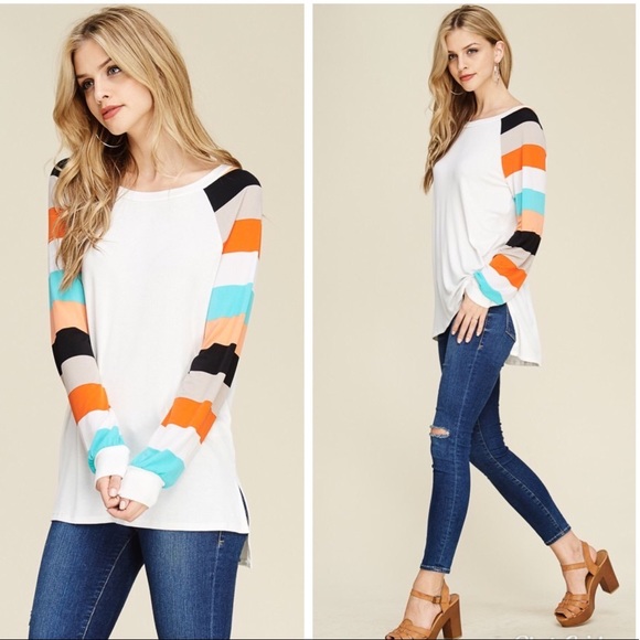 Last 1 ⬇️ Ivory Top with Color Block Sleeves - Picture 2 of 4